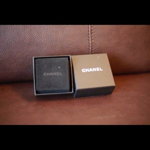 (SOLD) Authentic 2016 Chanel earrings